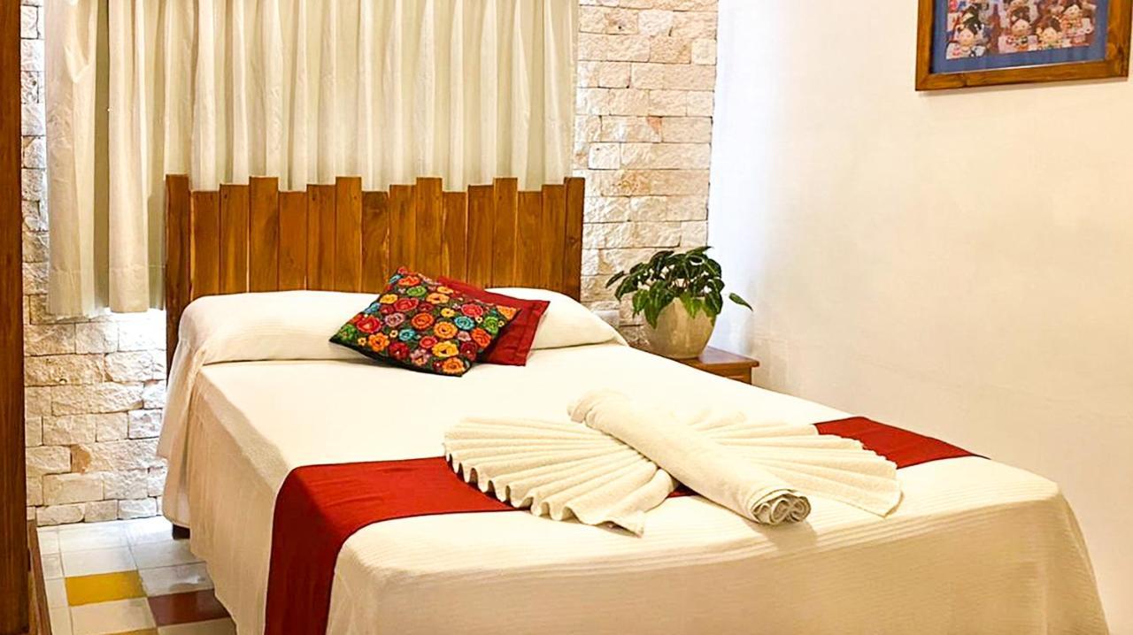 Hotel Boutique Casa Hipil 巴利亚多利德 外观 照片