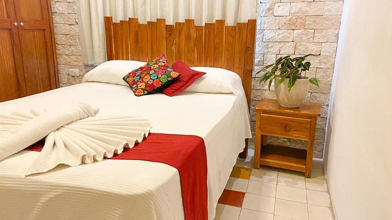Hotel Boutique Casa Hipil 巴利亚多利德 外观 照片