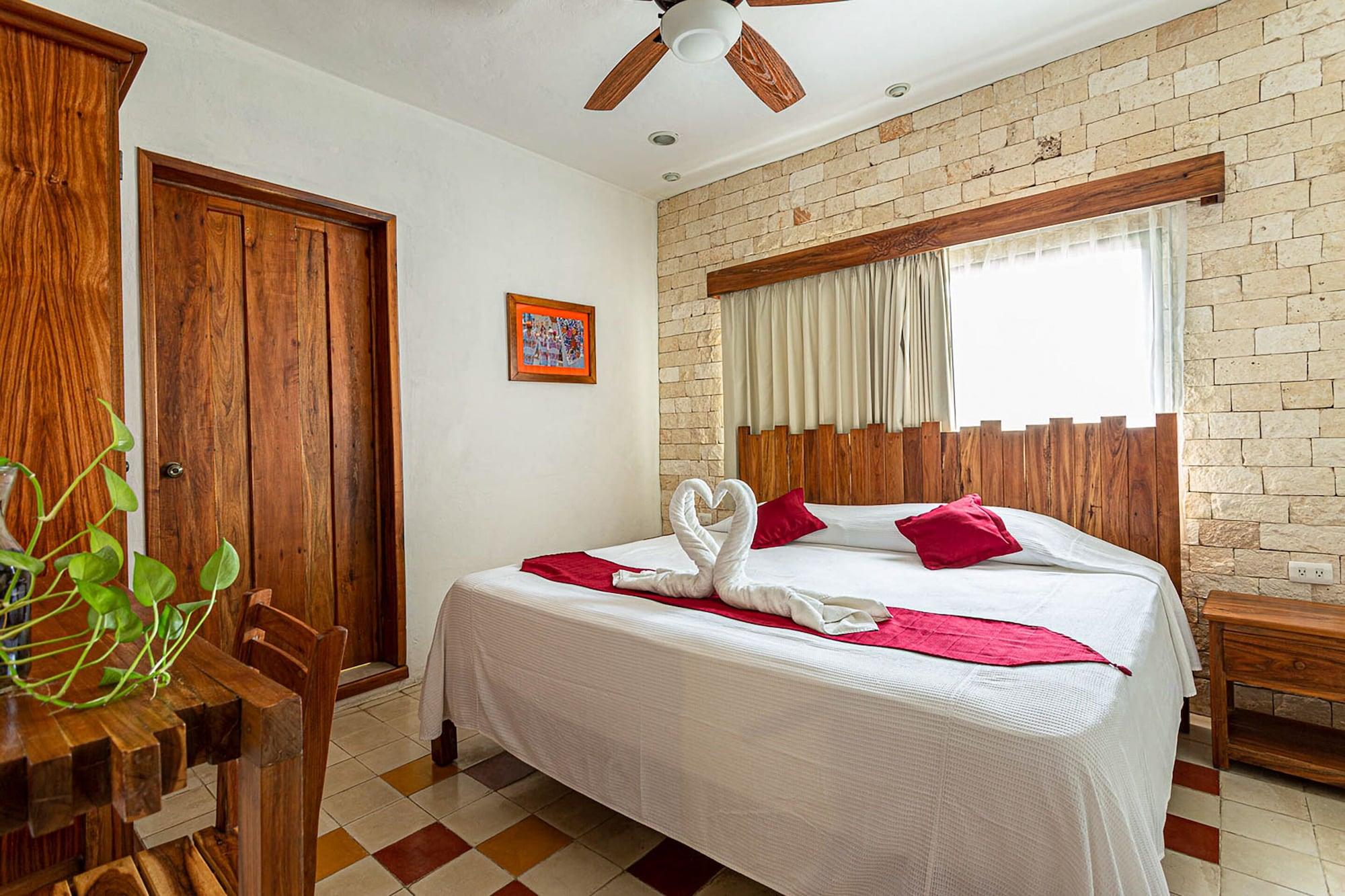Hotel Boutique Casa Hipil 巴利亚多利德 外观 照片